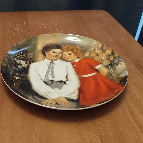 1983 Edwin Knowles Collectible Numbered Fine China Plate "Annie and Grace" - Third Issue in the Annie's Collector Plate Series