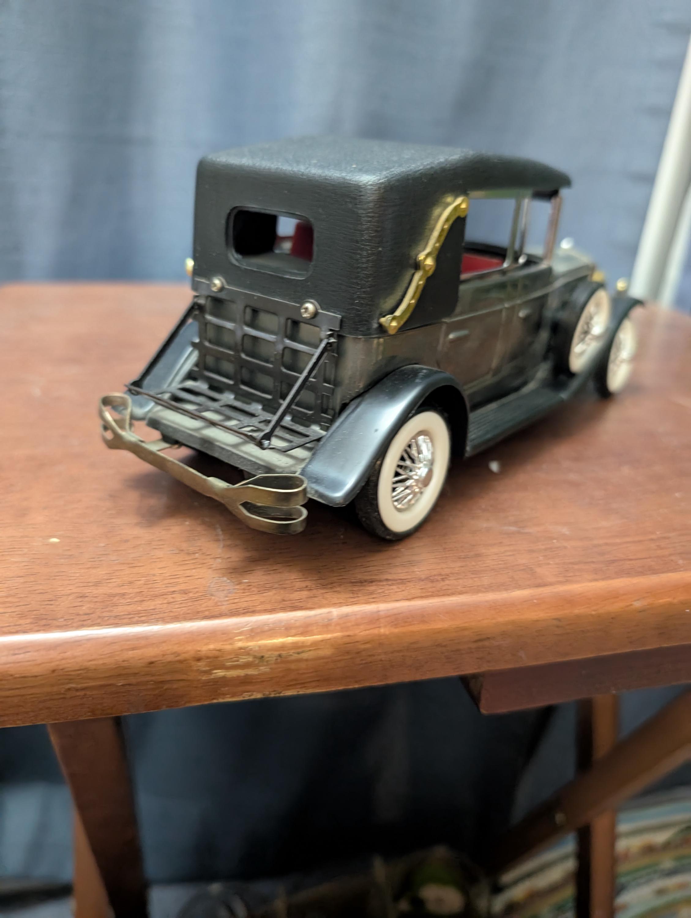 Vintage Solid State Am Radio Shaped Like 1928 Lincoln Model L
