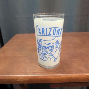 1960s Mid-Century Hazel Atlas Frosted State Souvenir Tall Glass – Arizona Souvenir - Vintage Glassware