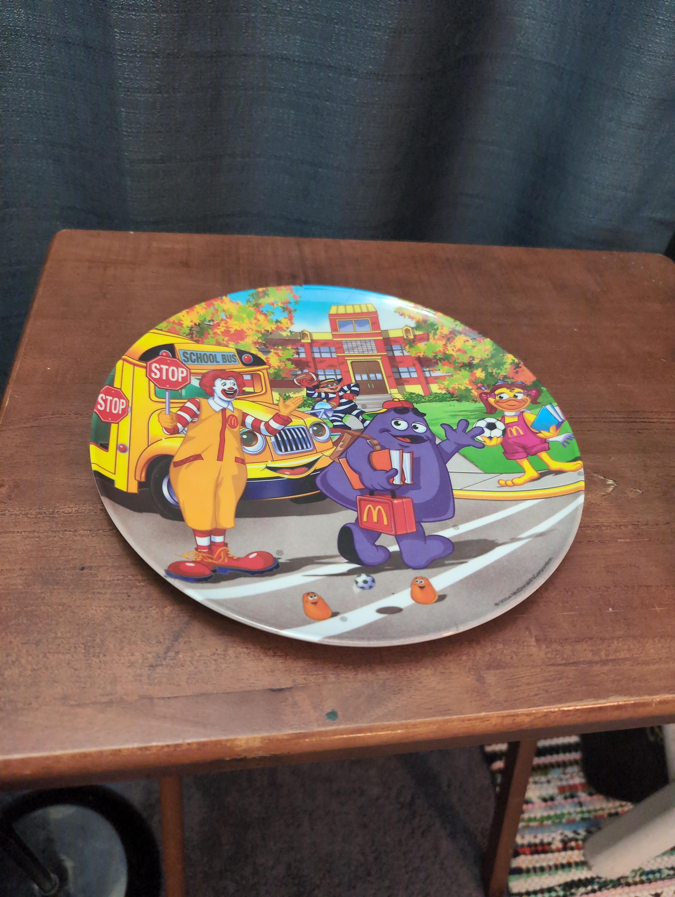 2004 Mcdonald's Collectible Plate - Ronald Mcdonald/ Grimace
