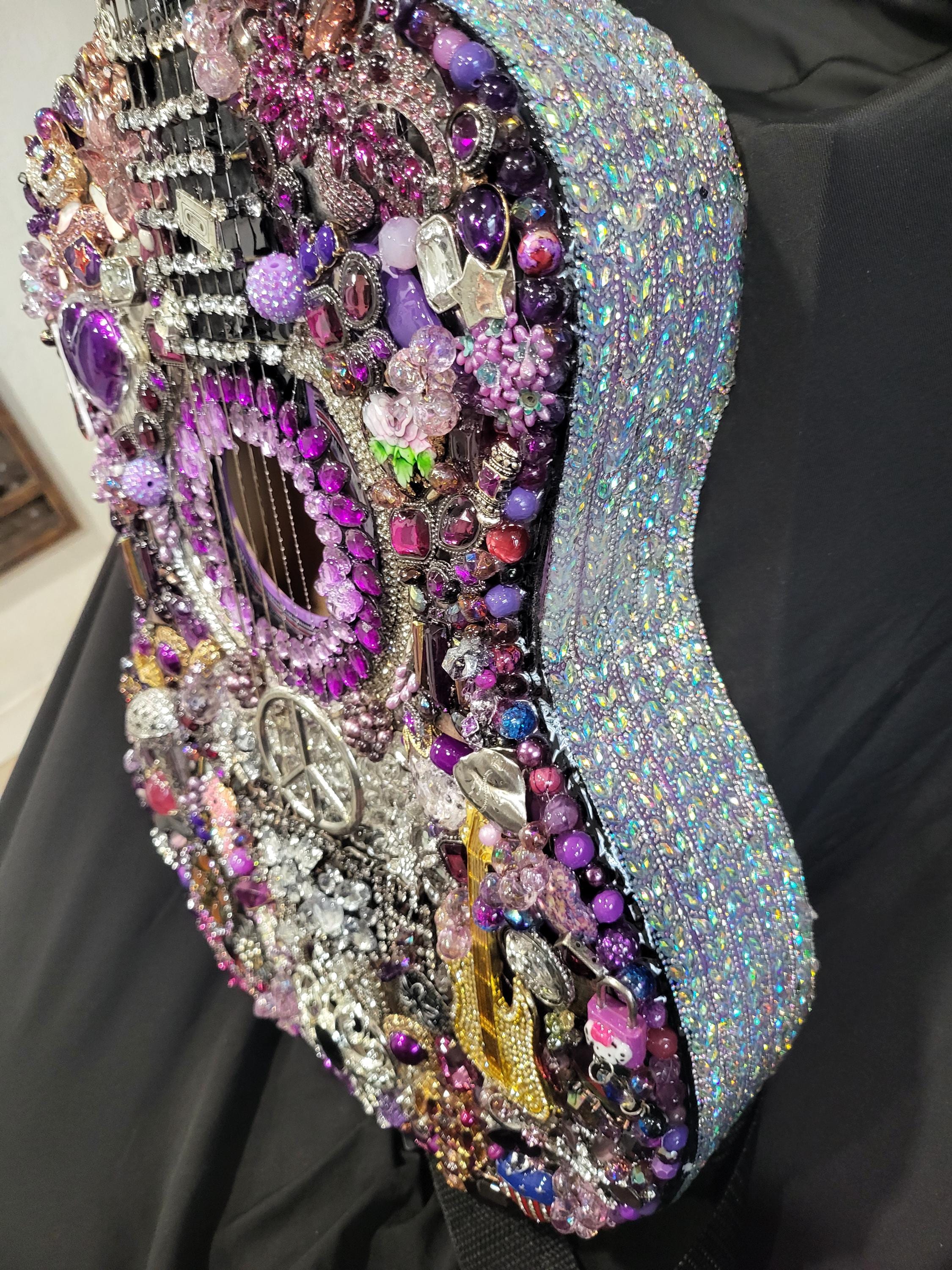 【ラッピング無料】 Guitar Jewelry Art, Purple Guitar Mosaic Decor, Music Lovers アート・デザイン・音楽