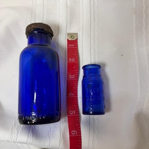 Lot de 2 bouteilles vintage BROMO-SELTZER Emerson Drug Co bleu cobalt profond image 8