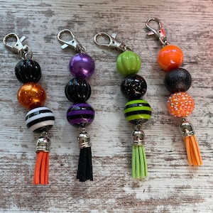 Llaveros de Halloween, Amuletos de Halloween, Amuletos de bolso de Halloween, Amuletos de bolsa de pañales, Amuletos de mochila, Llaveros espeluznantes