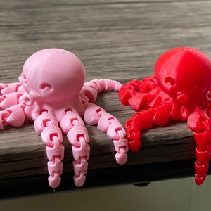 NEW Articulated Flexi Octopus Toy Fidget Silver Red Orange Green Tan Black Colors Stress Relief Anxiety Reliever 4.5&quot; SHIPS TODAY