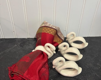 Beautiful Vintage 1996 Cermaic Swan Napkin Rings; Set of 4