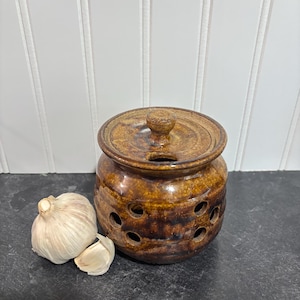 Vintage Large Brown Garlic Pottery Jar with Lid
