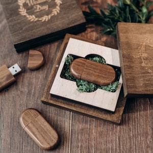 Engraved Square Wood USB Box: Wedding Keepsake, USB 3.0