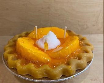 5 inch Peach Pie Candle, Excellent peach pie scent, handmade, it is a 9 oz soy/paraffin, gel, and paraffin wax candle with 3 wicks.