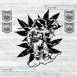 以下が含まれることがあります： 宇宙を漂う宇宙飛行士の白黒イラスト。宇宙飛行士はマリファナの葉に囲まれ、宇宙服とヘルメットを着用し、片手にジョイントを持っている。画像の上部に「Copyright CONCEPTLAB」というテキストが表示されています。