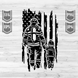 Puede incluir: Ilustración en blanco y negro de un bombero tomados de la mano con un niño, sobre una bandera estadounidense desgastada. La imagen muestra a un bombero con equipo completo y a un niño con una versión más pequeña del uniforme.