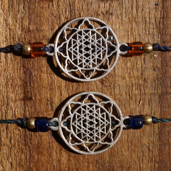 Sri Yantra Armband/Mandala Makramee Armband/indisch/Heilige Geometrie Armband/zierliches Armband/Boho/Hippie/Festival/Unikat