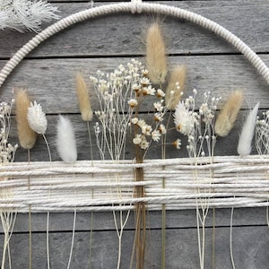 Dried flower wreath: ring wrapped in macrame yarn with dried flowers (white / natural color) window decoration for hanging, flower hoop spring