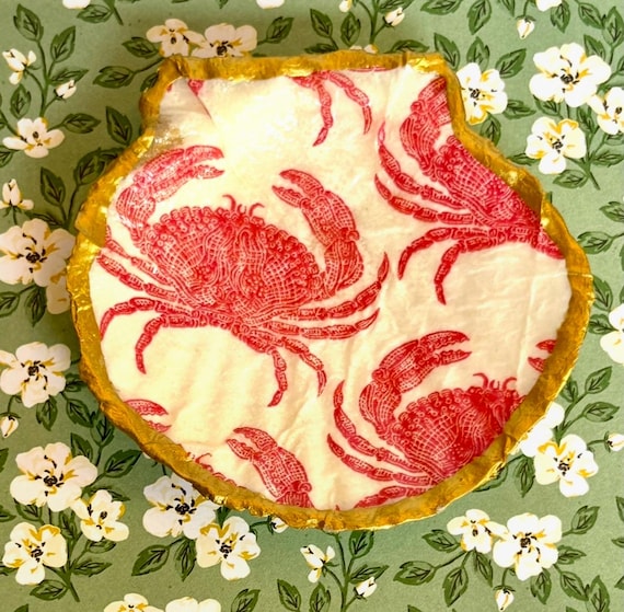 Crimson Coastal Charm Crab Shell Trinket Dish – Decoupage Jewelry Dish with Gold or Silver Edge – Seaside Gift, Ocean Altar Bowl