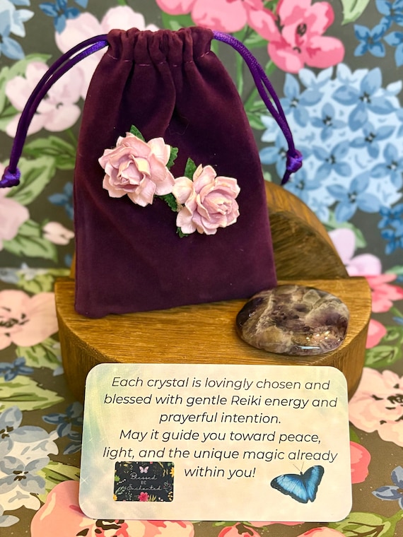 Amethyst Palm Stone Angel – Crystal Gift Set with Velvet Bag