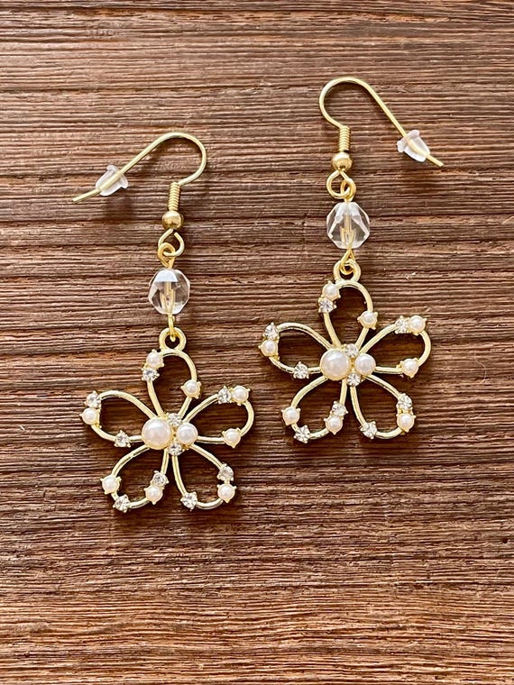 Gemstone Earrings - Clear Quartz Crystal Healing, Flower, Sparkling Beauty