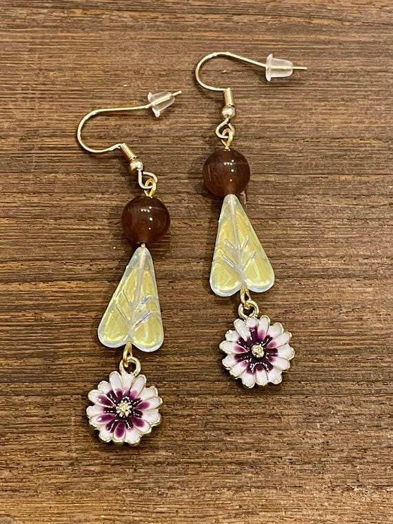 Gemstone Earrings - Cat's Eye Crystal Healing, Flower Jewelry