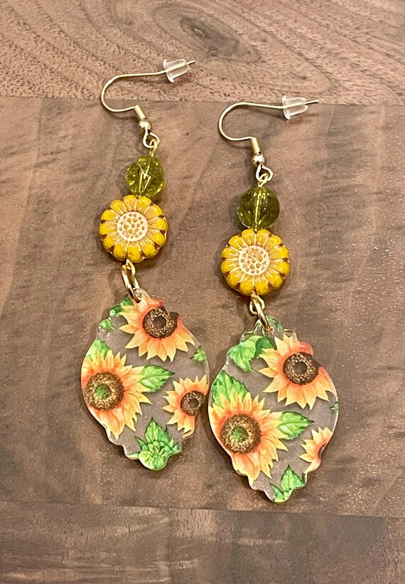 Gemstone Earrings - Peridot Crystal Healing, Sunflower Jewelry