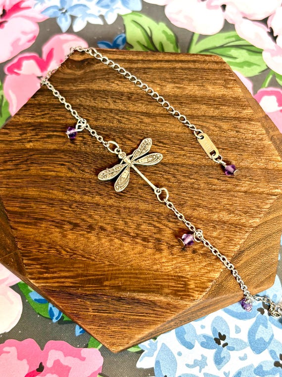 Wings of Wisdom And Intuition Anklet – Dragonfly Charm And Amethyst Crystals – Stainless Steel Chain – 8” + 2” Extension