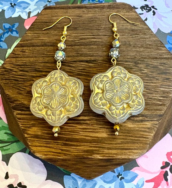 Gold Hematite Flower Earrings – Reiki-Infused Crystal Jewelry