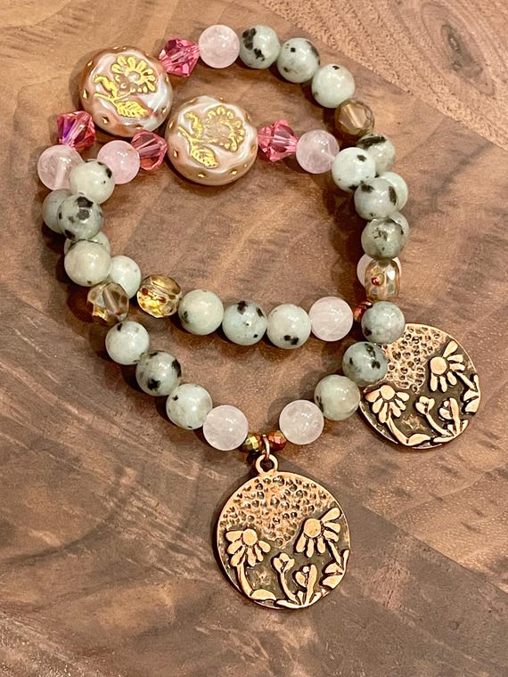 Gemstone Bracelet - Amethyst / Hematite / Kiwi Jasper Crystal Healing, Flower Jewelry