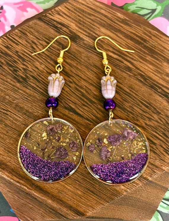 Lavender Tulip Garden Earrings – Pressed Flower Resin, Czech Glass
