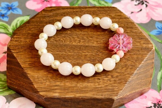 Rose Quartz Daisy Bracelet – Love & Harmony Crystal – Pink Flower Gemstone Bracelet