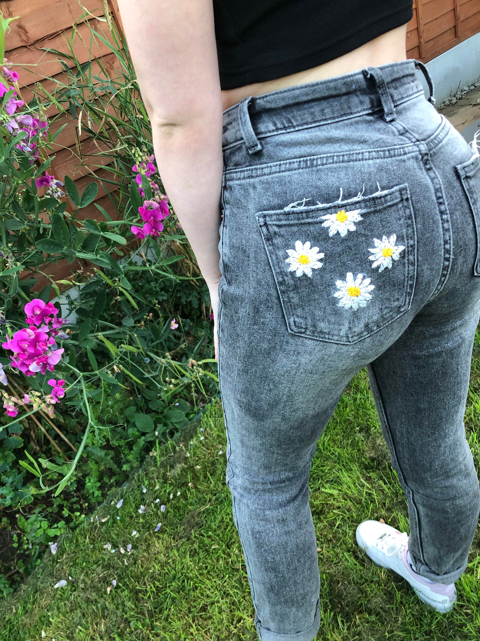Hand Embroidered Daisy Jeans Etsy