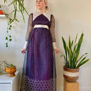 green emerald velvet dress Amazon.com: CR ROLECOS Regency Dresses for Women Empire Waist Regency  Costume Victorian Vintage Long Dresses Tea Party Gown S : Clothing, Shoes &  Jewelry