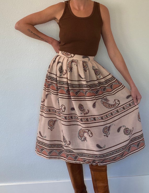 1970s Pleated Paisley Skirt - image 1