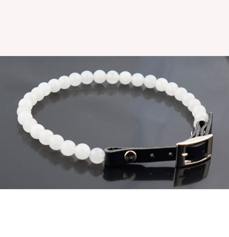 lithotherapy Christmas birthday dog gift idea White jade dog sociability necklace Dog welfare semi-precious stone