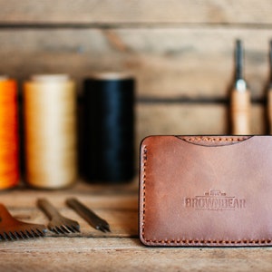Cartera de tarjeta deslizante, Tarjetero de cuero, Cartera de tarjeta hecha a mano, Cartera de hombre, Monedero de tarjeta de crédito de cuero, Tarjetero mínimo, Cartera simple