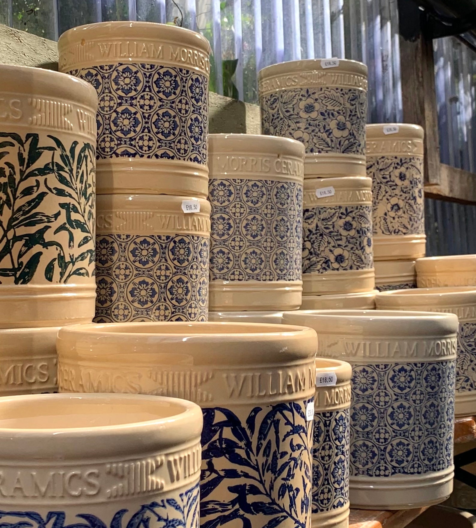 William Morris design planters / plant pots | Etsy