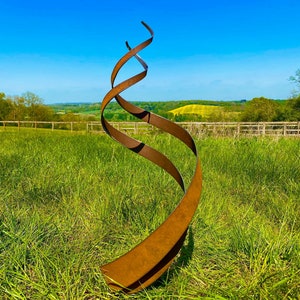 Escultura artística de metal rústico para exteriores, con forma de espiral de fuego, orgánica, para jardín, regalo