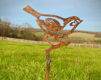 Exterior Rustic Goldfinch Finch Bird Wildlife Garden Stake Garden Art Yard Art Flower Bed Metal Rusty Garden  Idea  Gift