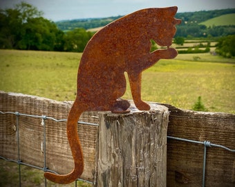 Exterior Rustic Rusty Metal Cat Washing Feline Garden Fence Topper Yard Art Gate Post  Sculpture  Gift   Present