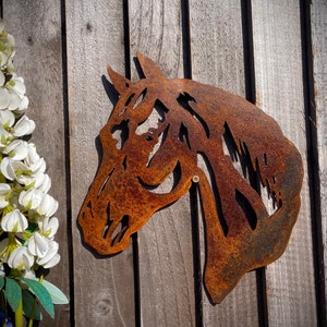 Exterior Rustic Metal Horse Head Pony Garden Stake Wall Art Fence Topper Yard Art Stable Door Sign Fence Tack Room House Sculpture Gift