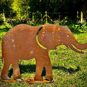 Small Exterior Rustic Metal Elephant Garden Stake Yard Art  Sculpture  Gift   Present