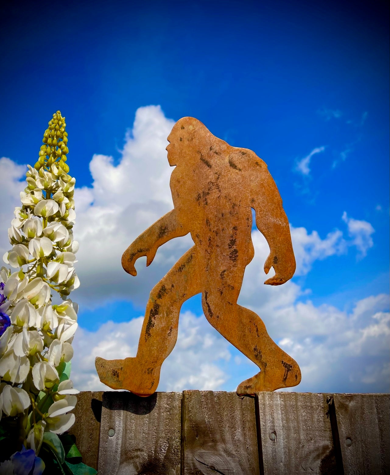 Exterior Rusty Rustic Metal Big Foot Garden Art Wall Art Fence Topper Gate Yard Sculpture Gift Present