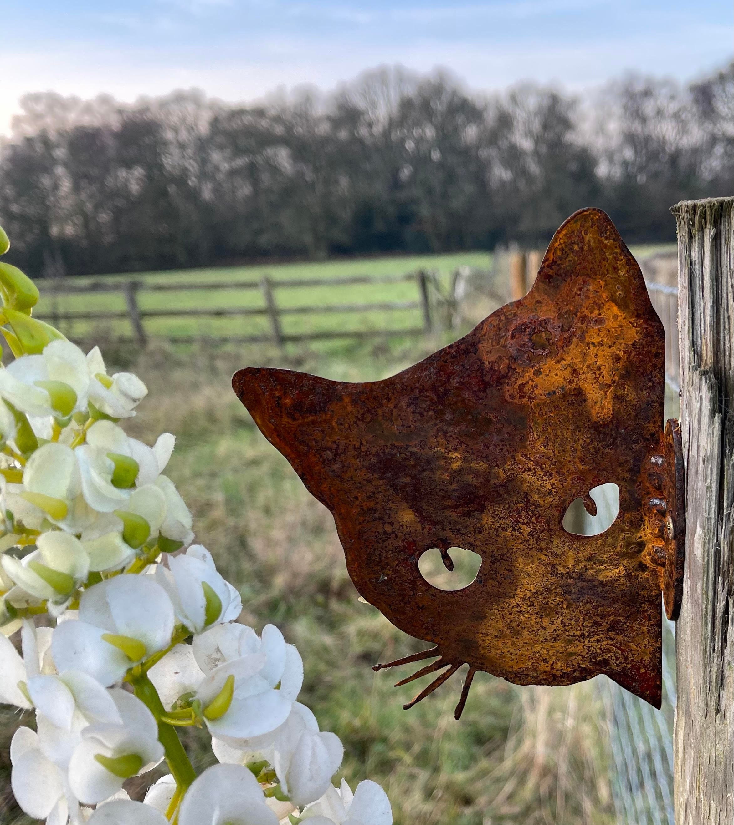 Exterior Rustic Rusty Metal Selection Of Cat Kitten Feline Cat Peering Garden Fence Topper Yard Art Gate Post Sculpture Gift