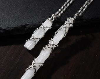Selenite Crystal Pendant Necklace, Raw Selenite Necklace, Healing Crystal Jewelry, Witchy Crystal Necklace, Spiritual Gift