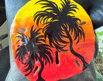 Adornos de dólar de arena con palmeras pintados a mano