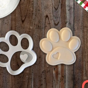 Dog Paw Cookie Cutter // Biscuit and Treat Cutter // Fondant, Clay, Play-doh cutter tool