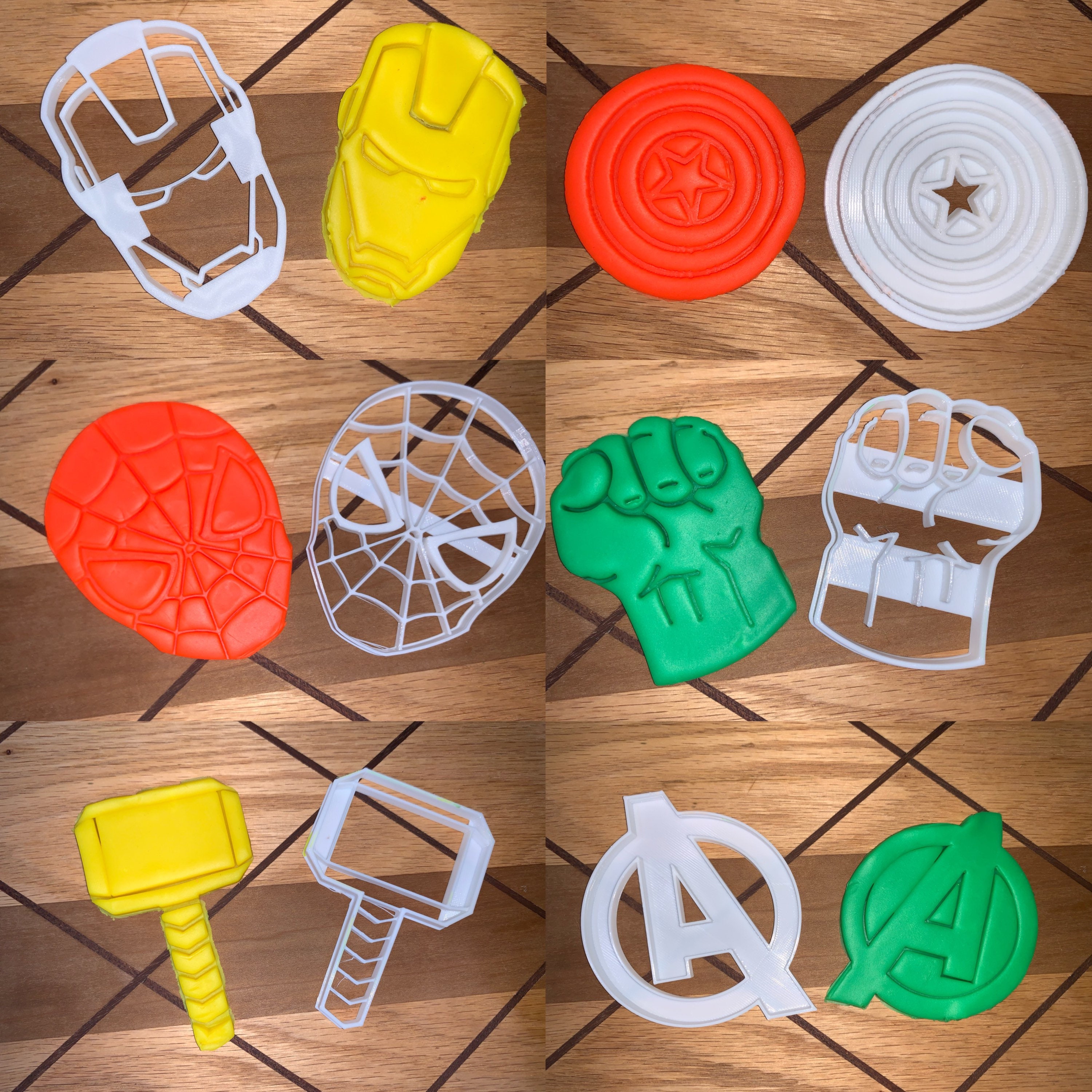 Avengers Cookie Cutter // Marvel Fondant // Disney // Arts and Etsy