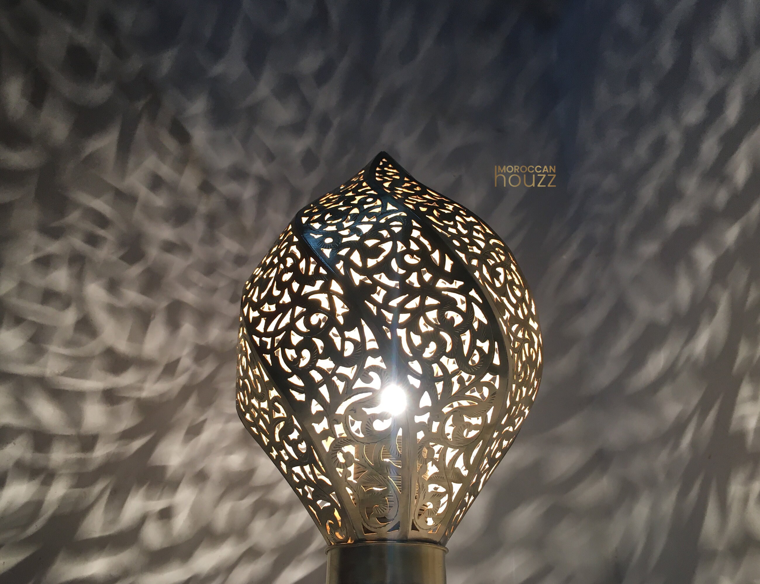 Moroccan Infinity Bedside Table Lamp, Handmade Marrakesh Brass Table Light Fixture Moroccan