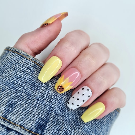 Sunny Press-on Nails Sunflower Nails Polka Dot Pastel - Etsy