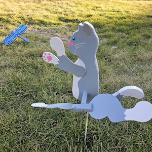 Large Hand Made 22&quot; Gray Cat Chasing Dragonfly Whirligig &#39;Folk Art&#39; Lawn / Deck Ornament with 2&#39; Rod Included!  Country Living