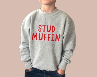 Stud Muffin Boy Valentinstag Rundhals-Sweatshirt - Meistverkaufte Jungen Valentine Fleece-Sweatshirt für Kleinkinder, Kinder oder Erwachsene