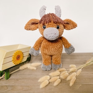 Ozzy the Ox CROCHET PATTERN, Amigurumi Crochet Pattern, PDF