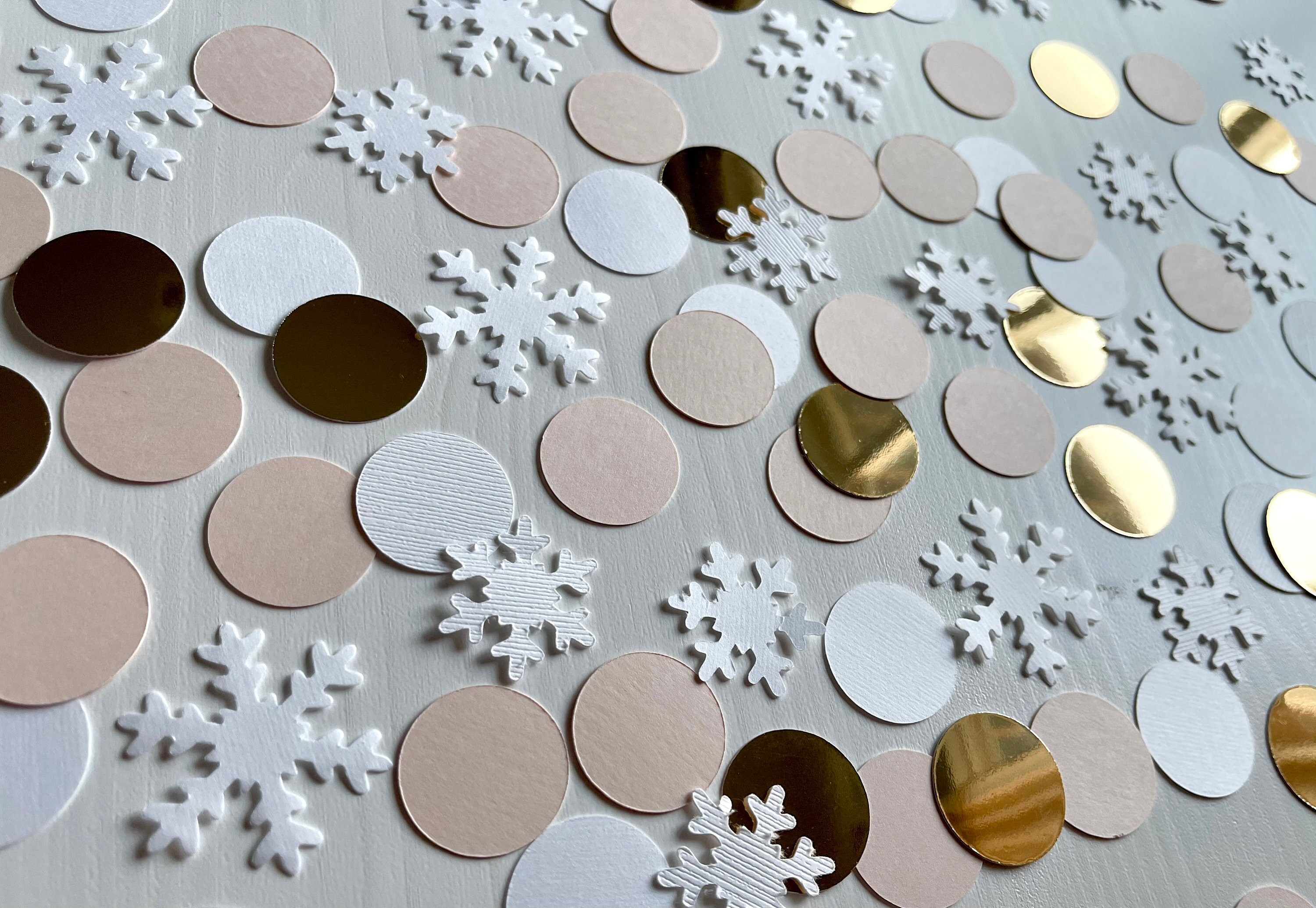 Winter Wonderland confetti Snowflake confetti winter baby shower confetti Winter bridal shower Snowflake birthday confetti