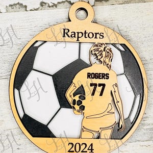 Fútbol, Adorno de fútbol personalizado, Archivo cortado con láser, Adorno cortado con láser, Adorno de fútbol, Adorno Glowforge, Fútbol personalizado, Fútbol femenino